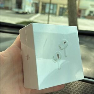 airpod 2nd generation brand new (sealed)